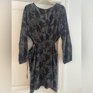 Universal Thread Long Sleeve Black and White Floral Dress